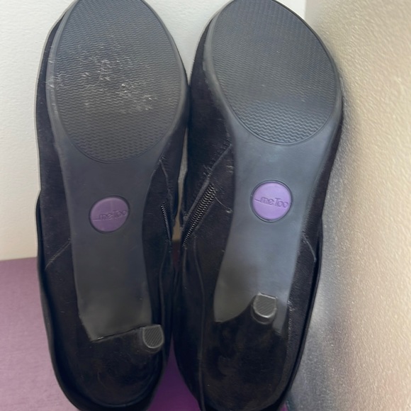 Me Too booties size 8 - Picture 7 of 8